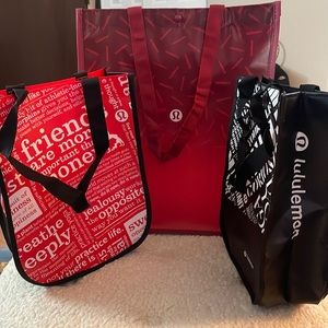 Bundle of 3 tote bags